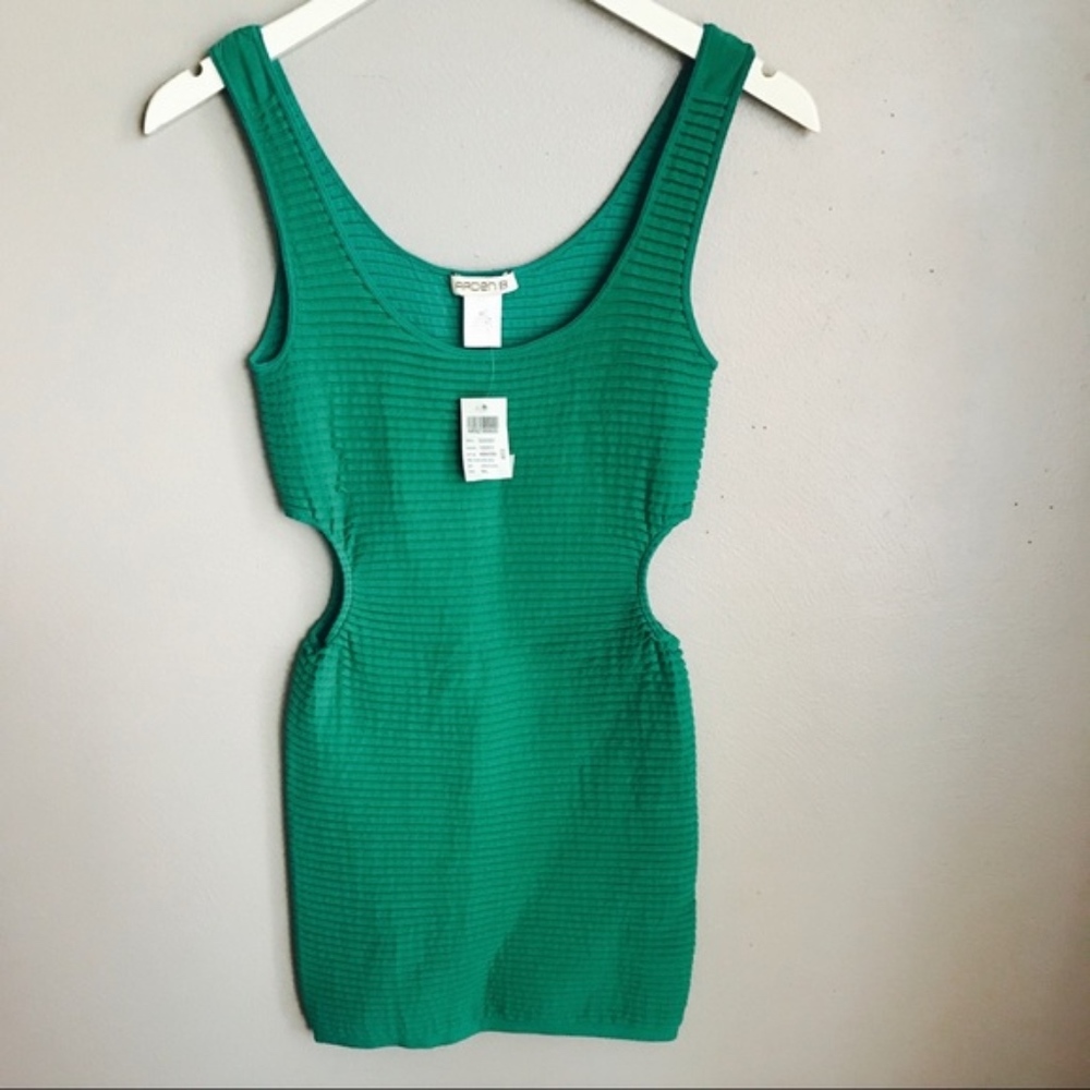 Arden B. Green Ribbed textured Cutout dress